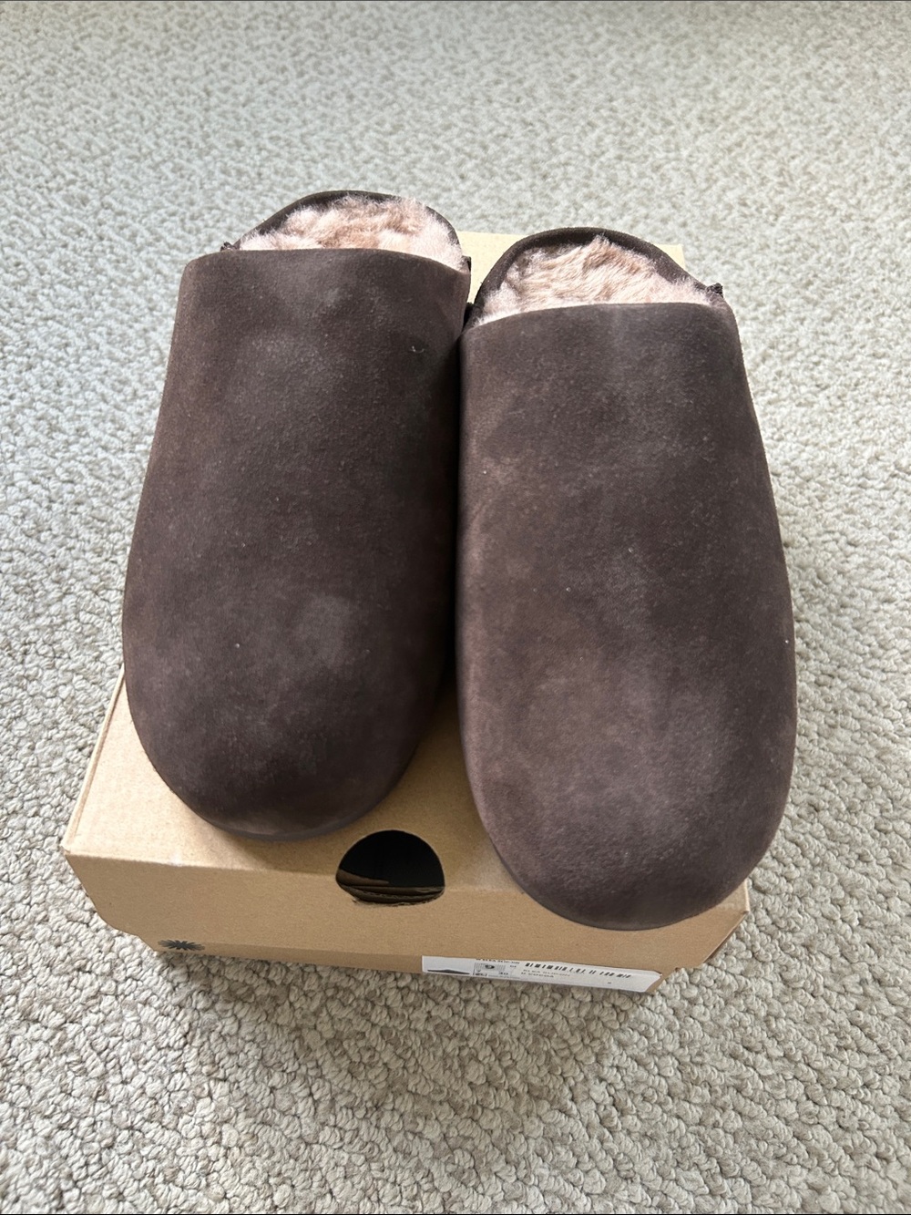 UGG Women’s Brown Slip-On Mule - Picture 4 of 4